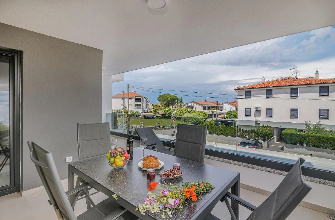Apartments Murvica De Luxe Malinska