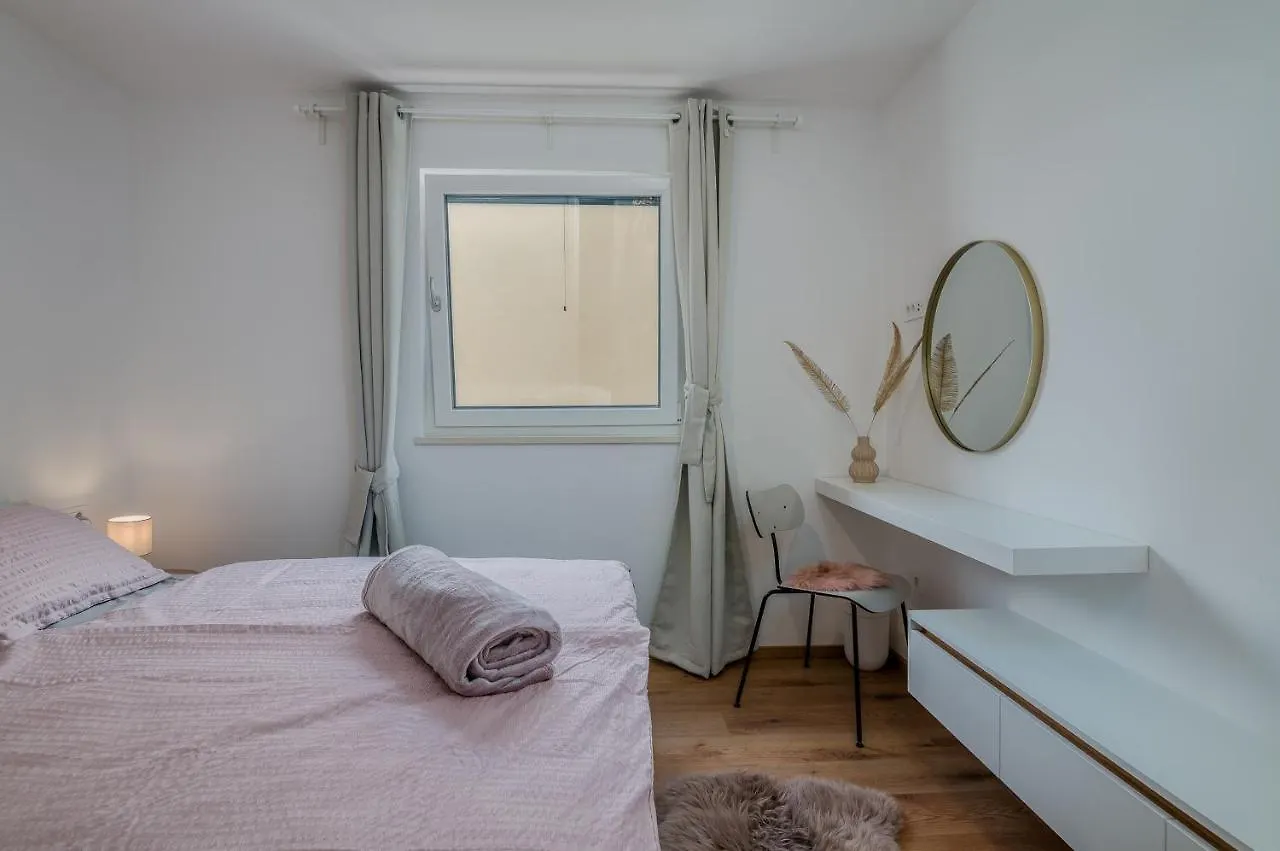 Apartments Murvica De Luxe Malinska Croatia